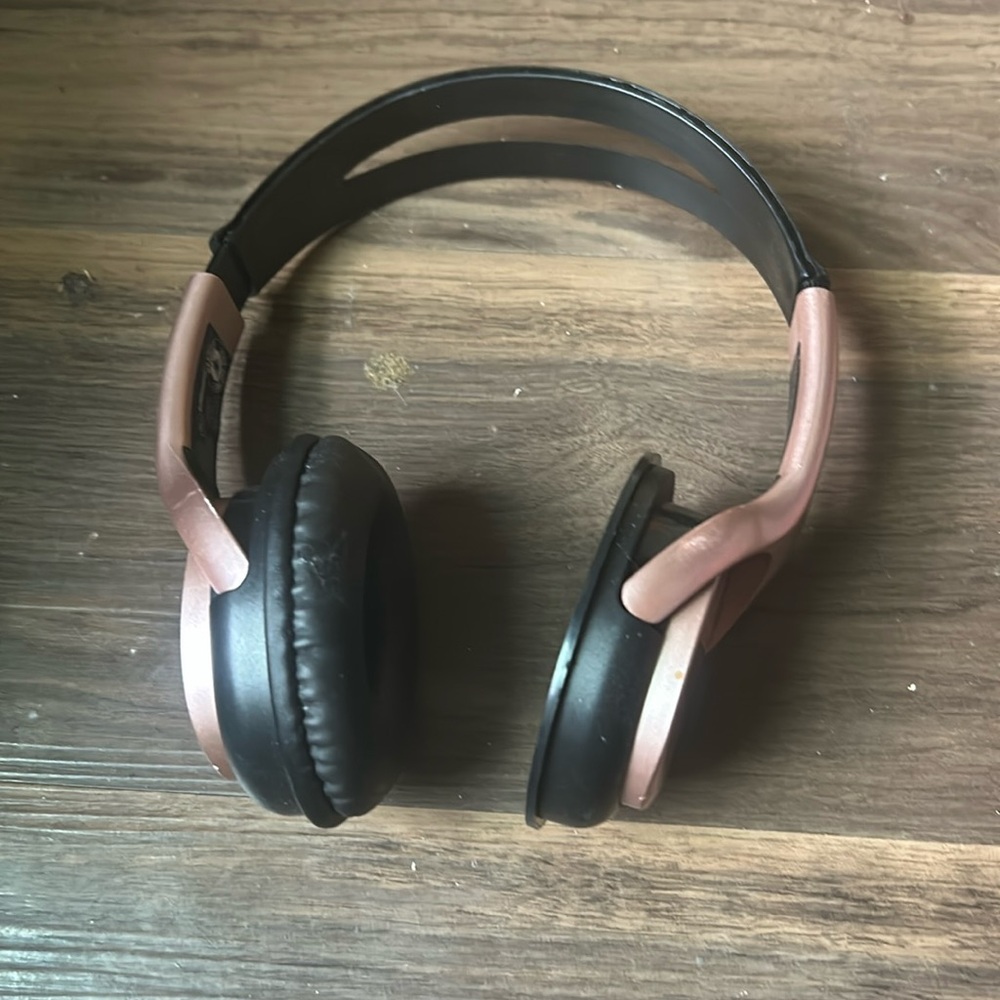 Billboard headphones